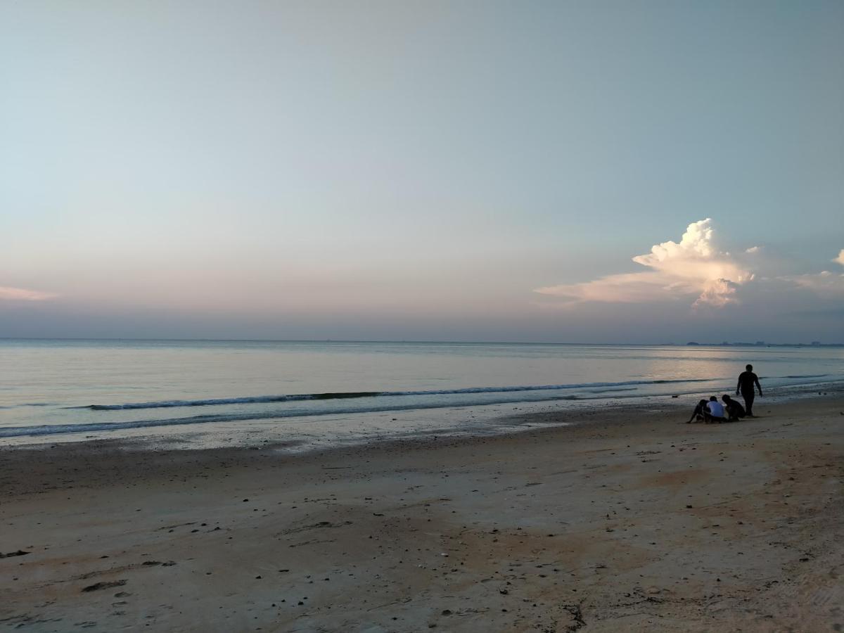 Family Beach Condo Pd At Cocobay Resort Condominium Porto Dickson Exterior foto