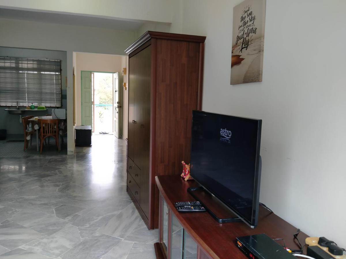 Family Beach Condo Pd At Cocobay Resort Condominium Porto Dickson Exterior foto